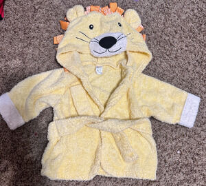 Baby Aspen Hooded Towel Terry Cloth Robe Yellow Lion w/ belt sz 0-9 mos